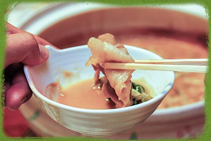 おれんじ荘の特製だれで召し上がれ